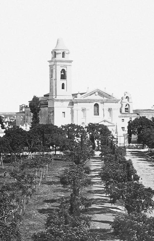 La Iglesia del Pilar coordina visitas guiadas.