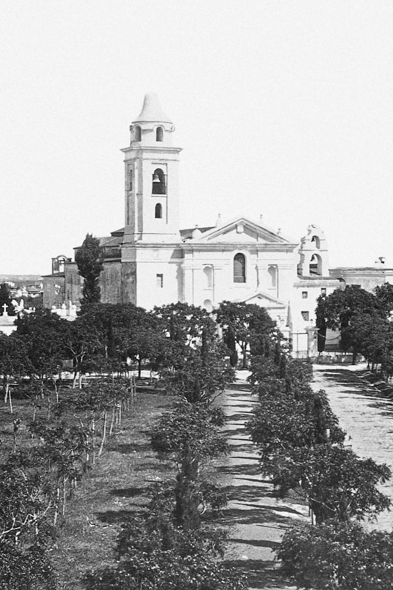 La Iglesia del Pilar coordina visitas guiadas.