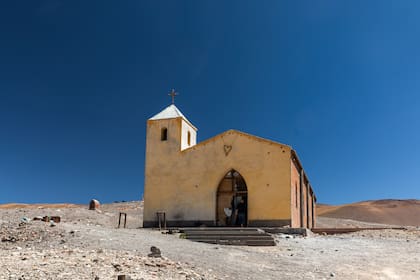 La iglesia es hoy un refugio de peregrinos y montañistas.