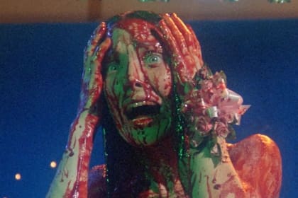 La imagen de Carrie bañada en sangre se convirtió en una iconografía clásica del cine de terror
