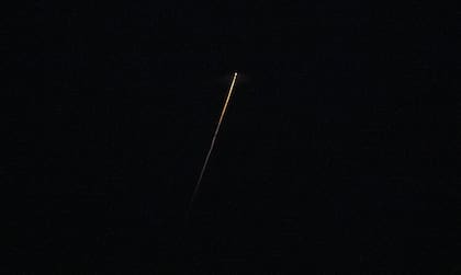 La imagen de la cápsula de SpaceX descendiendo a la Tierra