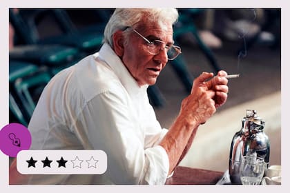La imagen de un Bernstein anciano a través de la interpretación de Bradley Cooper, en Maestro, película original de Netflix