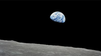 La imagen del "amanecer de la tierra" cambió la percepción de nuestro planeta.