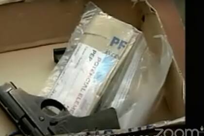 La imagen del arma del atentado contra Cristina Kirchner, justo antes de que se cortara la transmisión