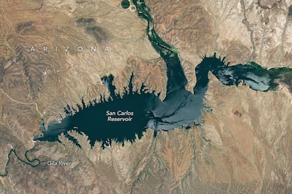 La imagen del embalse San Carlos y el río Gila en 2023