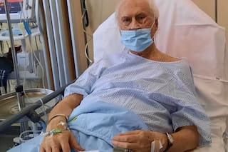 Coronavirus: Pino Solanas contó que está internado en terapia intensiva