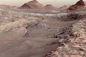 La imagen que difundió la NASA sobre un cráter ubicado en Marte