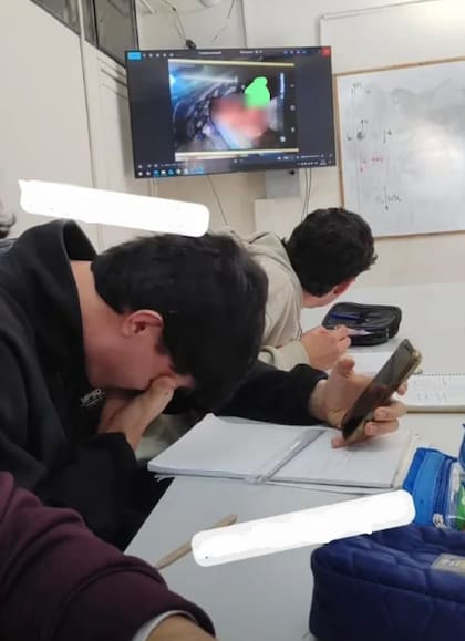 La imagen que subió uno de los alumnos que participó de la clase en la escuela Martín Zapata