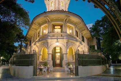 La imponente arquitectura de Casa Palanti, en Palermo Chico, la marca de Fabric Group