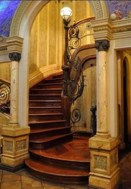 La imponente escalera del Palacio Lagomarsino