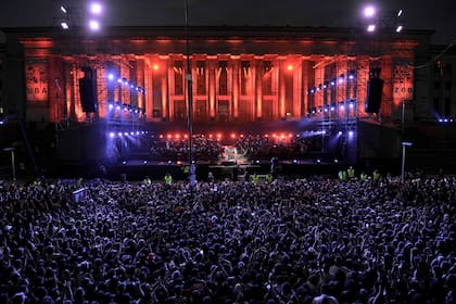 La imponente puesta de luces de David Seldes para el Concierto por los 200 años de la UBA
