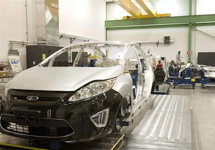 La importación de autos es 3,2 veces mayor que en 2023