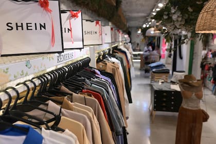 La importación de prendas terminadas creció un 65% en volumen en el acumulado anual