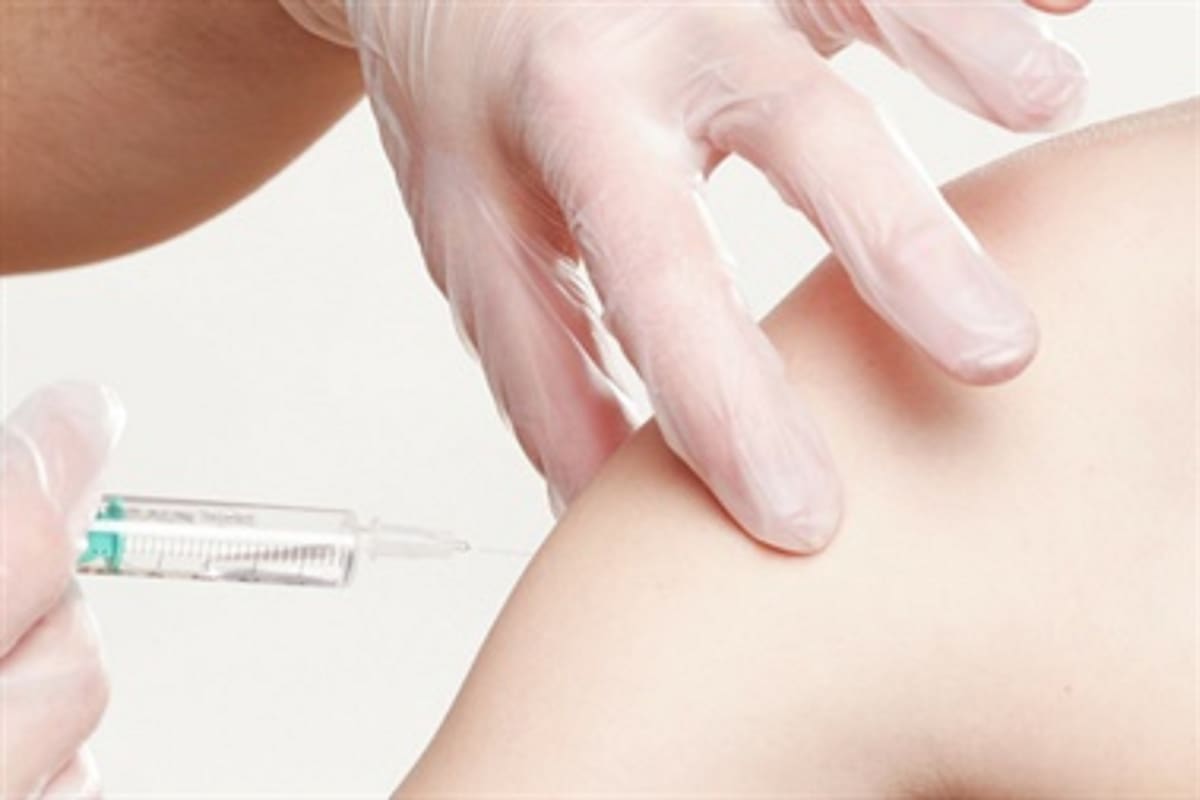 La importancia de vacunar a los más chicos rige en todo el mundo ya que sin estos métodos, enfermedades como la varicela pueden reforzarse y comenzar epidemias.