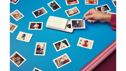 Según la especialista las fotos actúan como un ancla emocional al pasado