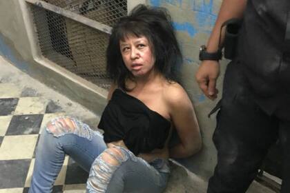 La imputada fue identificada como Miriam Emilce Vaca Guevara (37) quien, según fuentes del Ministerio de Seguridad provincial, estaba exonerada de la fuerza desde fines del año pasado
