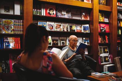 La incorporación de espacios de lectura fue una de las grandes novedades en tierras porteñas repletas, por suerte, de librerías