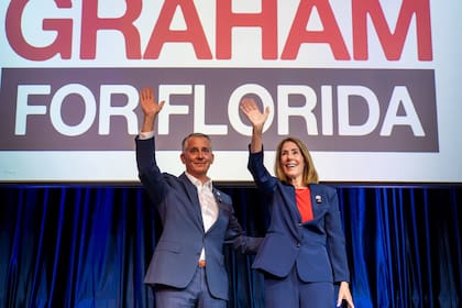 La incorporación de la excongresista demócrata Gwen Graham a una eventual fórmula electoral fortalece la posición de Jolly