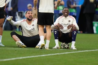 Increíble transformación de Dembélé tiene al PSG al borde de la gloria en Liga de Campeones
