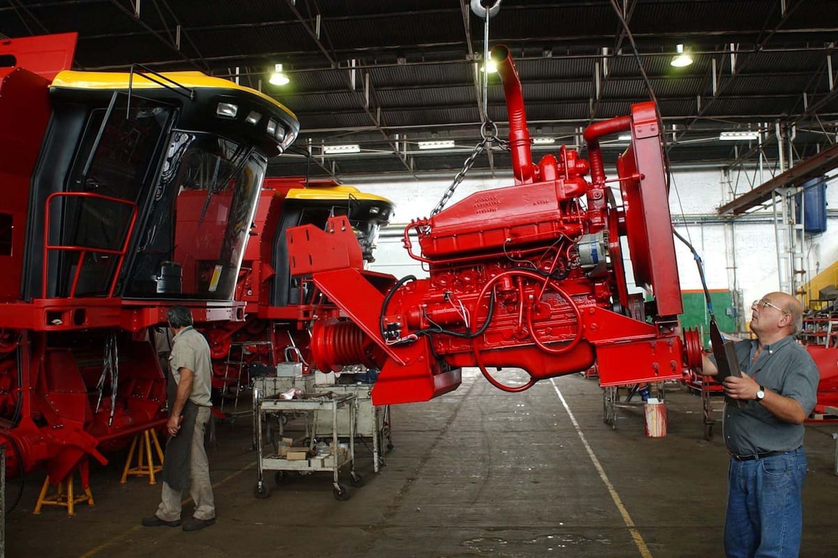 La industria de la maquinaria agrícola, que vende financiado, se vio afectada