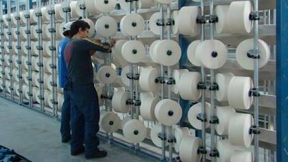 El régimen textil fue creado a comienzos del 2021 (incluye calzado) y abarca a La Rioja y Catamarca; convive Grande.
