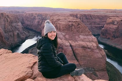 La influencer canadiense Nikki Donnelly tenía 21 años y era fanática de las travesías extremas y los viajes a la montaña (Instagram)