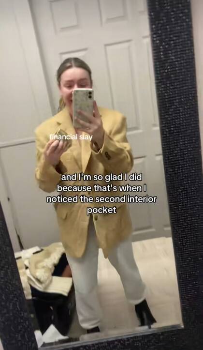 La influencer Colleen Wile encontró US$617 en un blazer que se vendía en una tienda de segunda mano