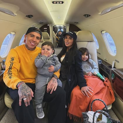 La influencer contó que mientras ella se instaló en Buenos Aires con su hijo Benjamín, Enzo Fernández se quedó en Londres con Olivia (Foto: Instagram @valucervantes)