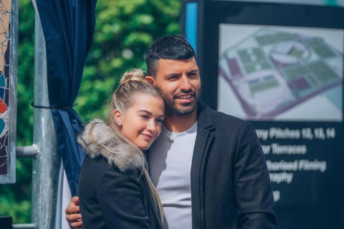 La influencer de 24 años le envió un saludo al Kun a través de las redes