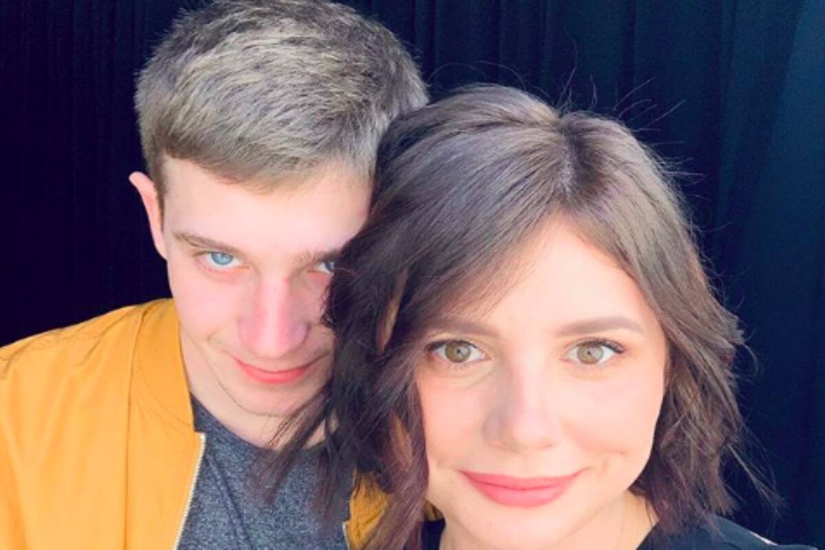 La influencer rusa Marina Balmasheva dejó a su marido por su hijastro 15 años menor y ahora esperan un hijo