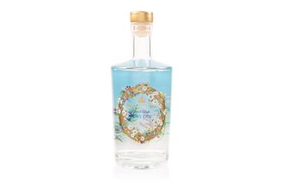 La iniciativa del gin forma parte de una gran estrategia económica para paliar la crisis que supuso el cierre de todas las propiedades reales durante el período de aislamiento por la pandemia