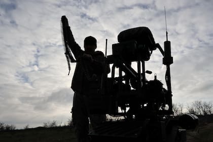 La iniciativa ocurre en paralelo a nuevas propuestas de paz y a una marcada reducción en la ayuda militar europea