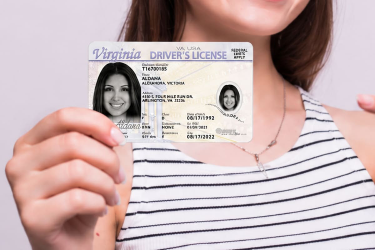 La inscripción “Federal Limits Apply” indica que el documento no cumple con los estándares establecidos por el gobierno federal para determinados controles de identificación