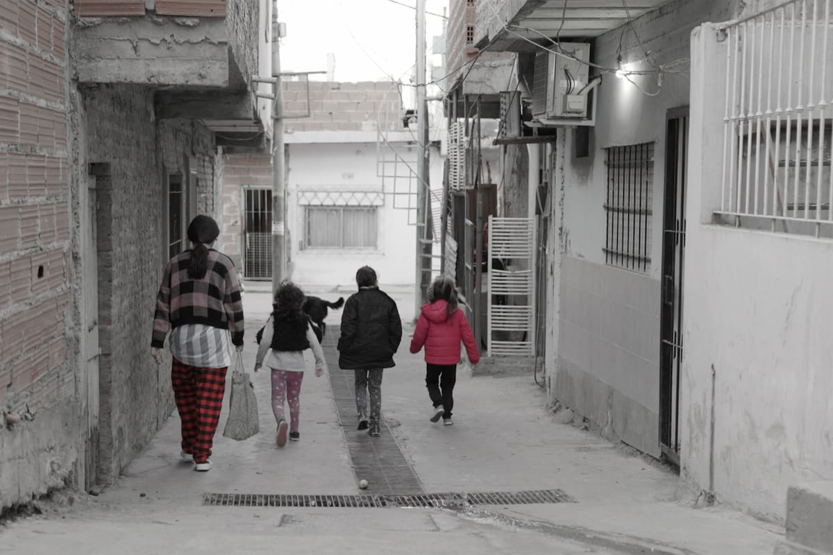 La inseguridad y la presencia de drogas en los barrios afectan la socialización de chicos y adolescentes