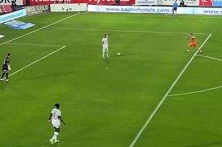 Los bloopers en el fútbol turco y chileno que se hicieron virales con jugadas insólitas
