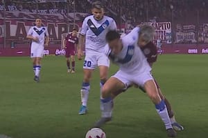 La insólita expulsión del juvenil Sanabria en Lanús-Vélez