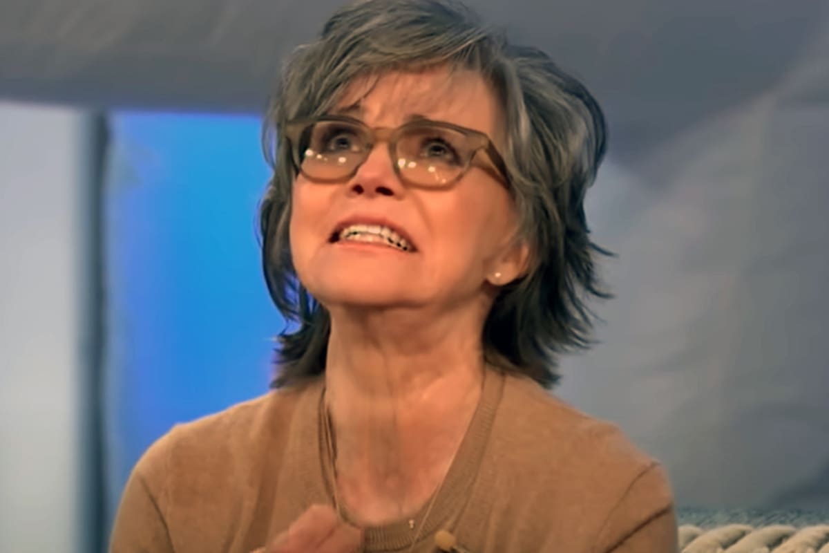 La insólita reacción de Sally Field al ver una fotografía de su época de porrista: “¡Oh, Dios!”