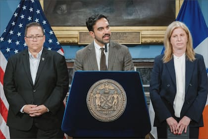 La instalación de nuevas zonas de velocidad reducida forma parte del plan integral de seguridad vial presentado por el alcalde de Nueva York