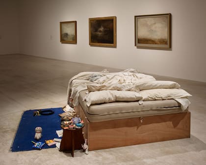 La instalación Mi cama exhibida en Turner Contemporary, Margate