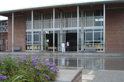 La institución es la primera en pasar el 100% de sus clases a modalidad virtual.