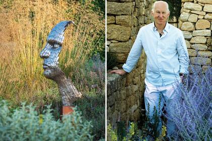 La integración de arte entre masas de plantas es un sello en sus propuestas (izq.). Anthony Paul, el paisajista que en sus diseños refleja la impronta de la cultura maorí.