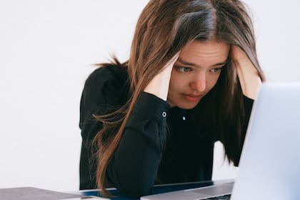 La inteligencia artificial consiste en la habilidad de reconocer y gestionar las emociones, propias y ajenas (Foto Pexels)