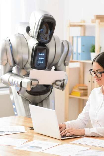Como resultado del avance tecnológico y de los menores costos, el stock mundial de robots industriales creció de 1 millón en 2011 a casi 3,5 millones en 2021.