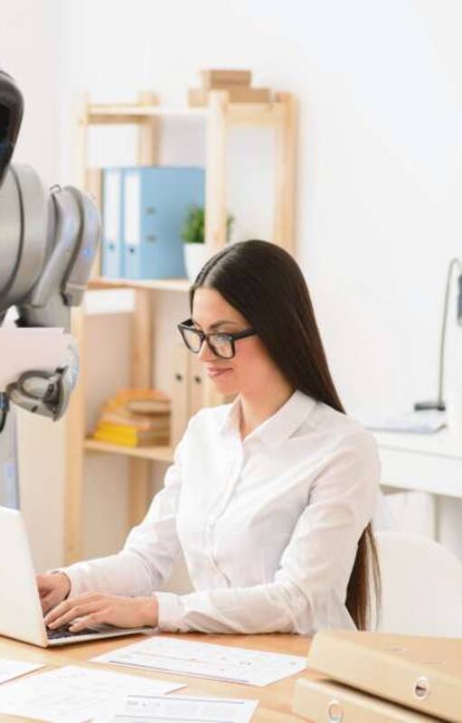 Como resultado del avance tecnológico y de los menores costos, el stock mundial de robots industriales creció de 1 millón en 2011 a casi 3,5 millones en 2021.