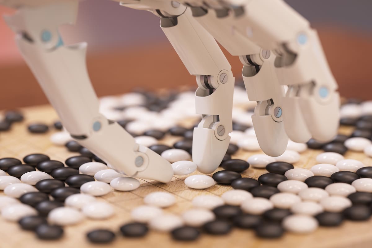 La inteligencia artificial ha derrotado al humano en el go, el ajedrez e incluso el póker, un juego más complicado para una computadora. Pero su objetivo no es vencernos, sino aplicar en otros campos lo que aprende en estos desafíos