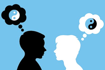 La inteligencia emocional es la habilidad de reconocer y gestionar las propias emociones, así como de comprender y responder empáticamente a las emociones de los demás