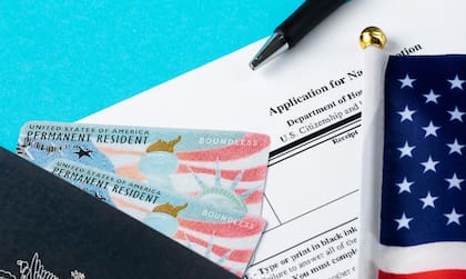 La intención del Uscis es reducir la carga sobre las personas que solicitan beneficios y servicios migratorios