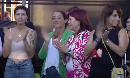 La intendenta de Quilmes, Mayra Mendoza, y la titular del Inadi, Victoria Donda