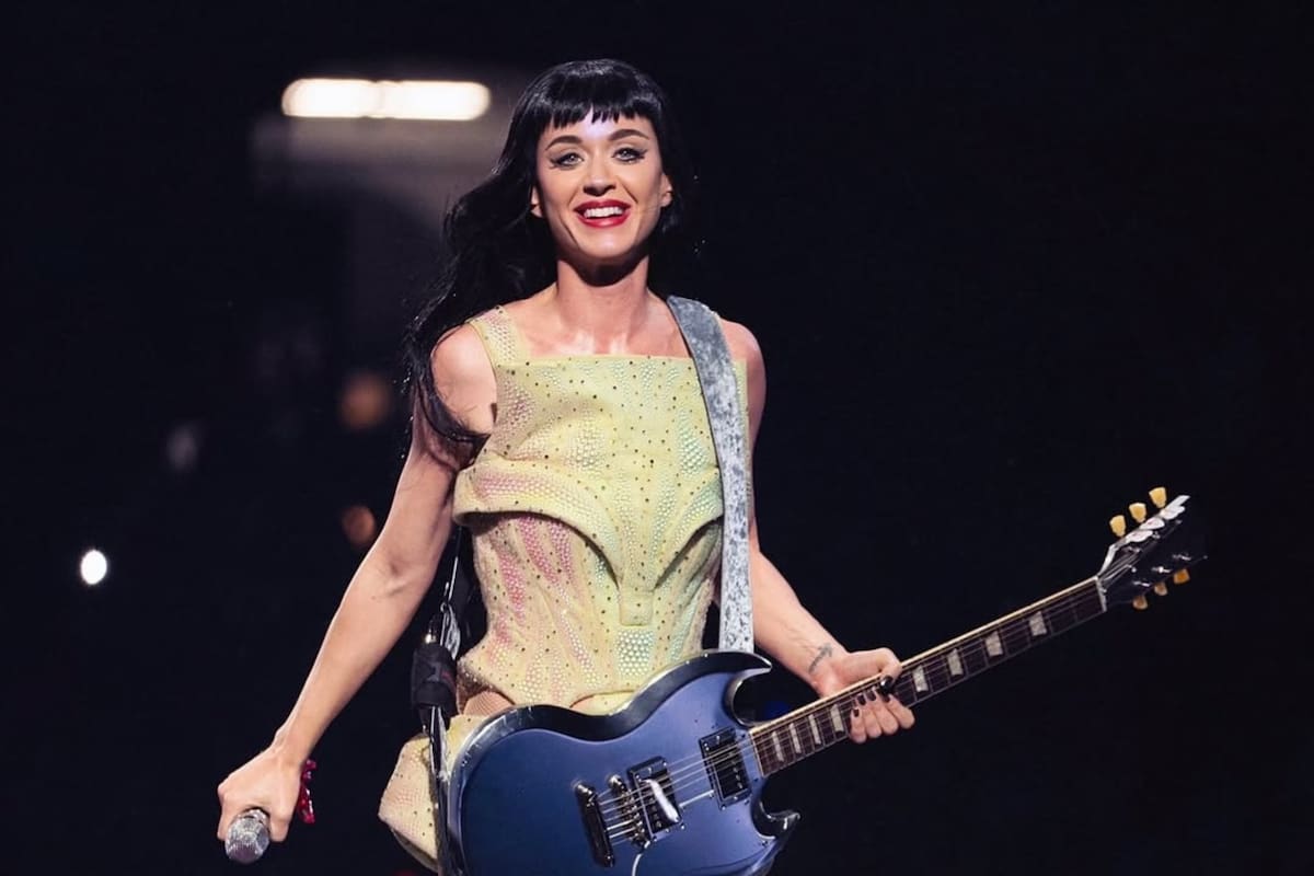 La interacción formó parte de una dinámica basada en la canción “I’m His, He’s Mine”, en la que Perry involucra al público con tono teatral y humorístico. Foto: Instagram @katyperry