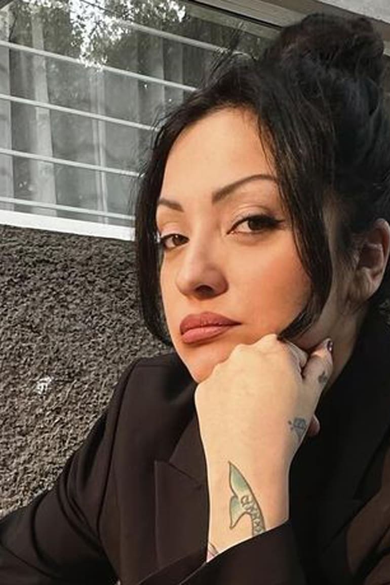 Mon Laferte viene a la Argentina a presentar su último trabajo y se planta frente a las críticas que recibe en las redes sociales